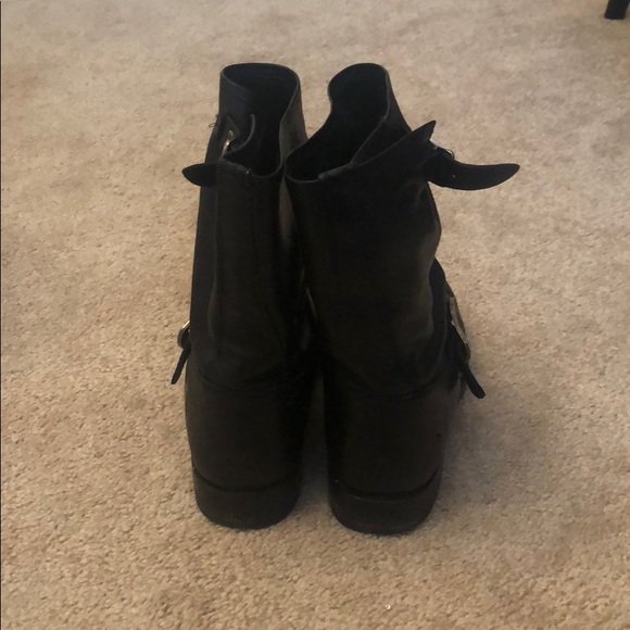 COPY - Veronica Shortie Frye Black Leather Boots - Picture 3 of 9